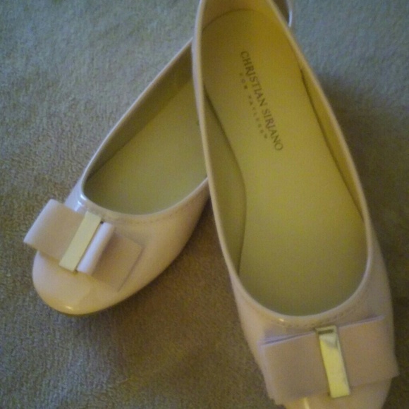 Pink flat shoes. - Picture 1 of 1